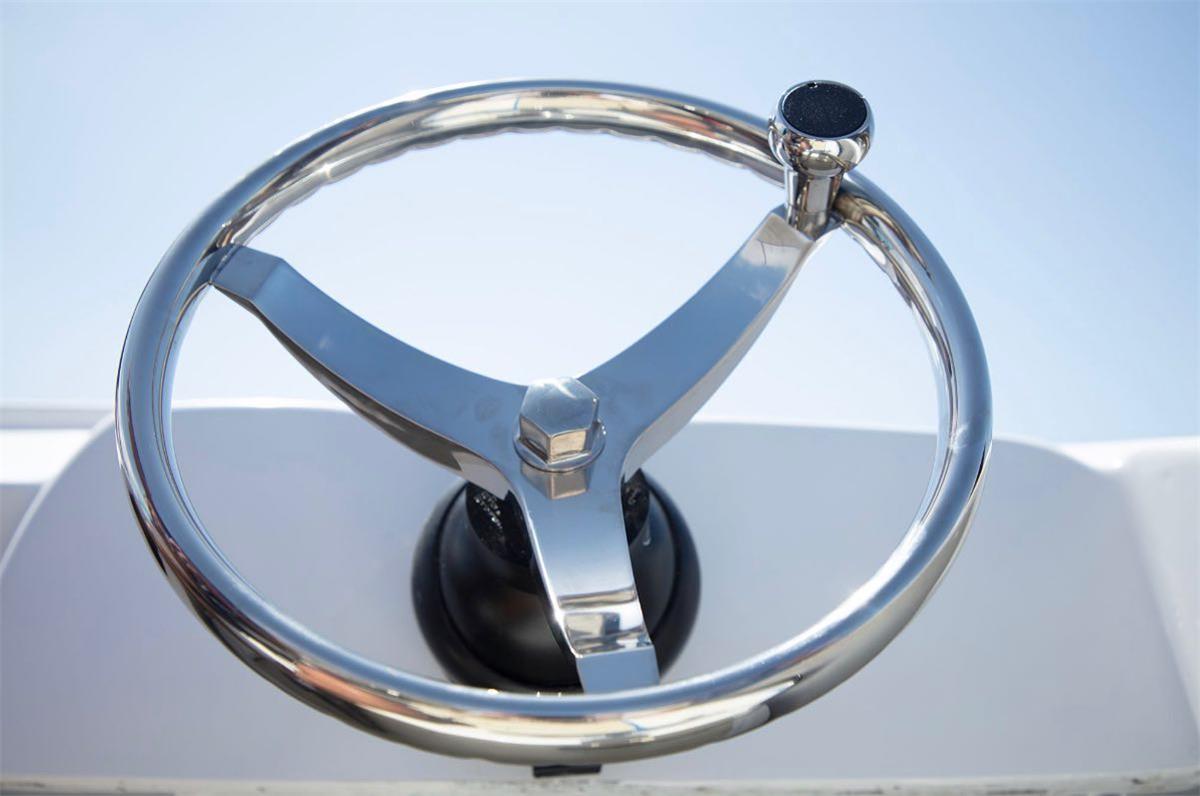 Do You Need an Assist Knob on Your Boat Wheel?